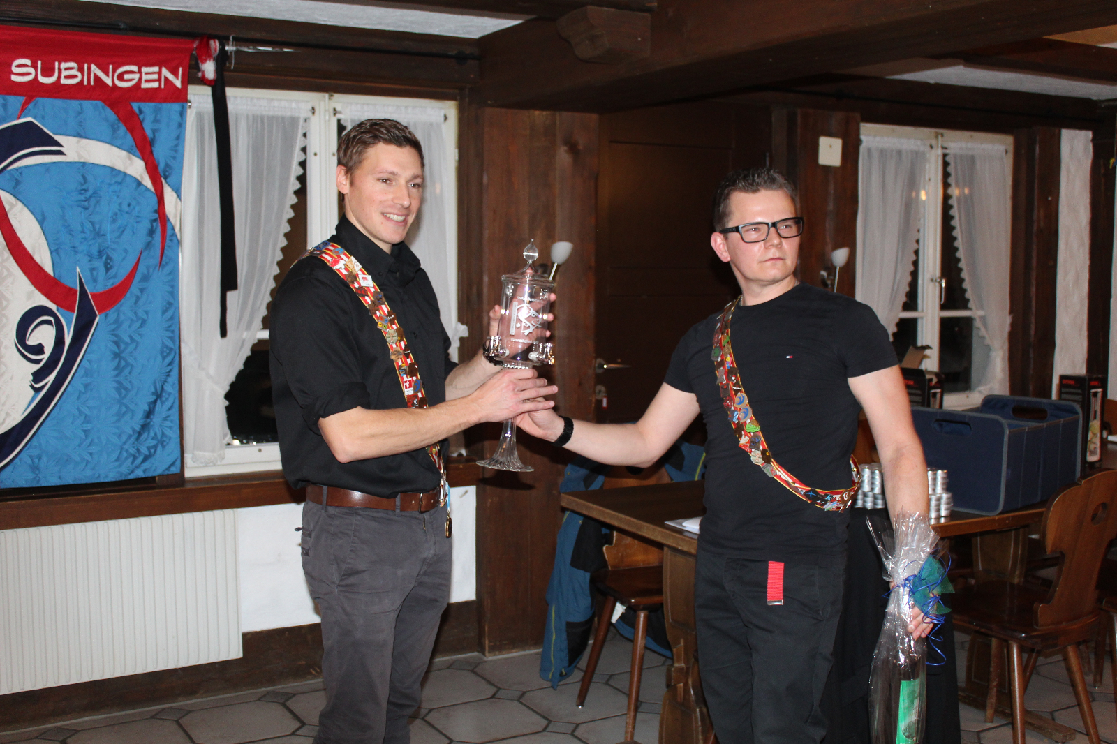 Bild  (65)